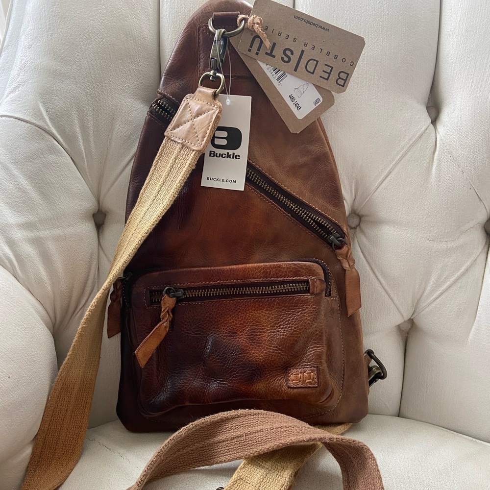 NWT BedStu beg. Never used. Please see pics.